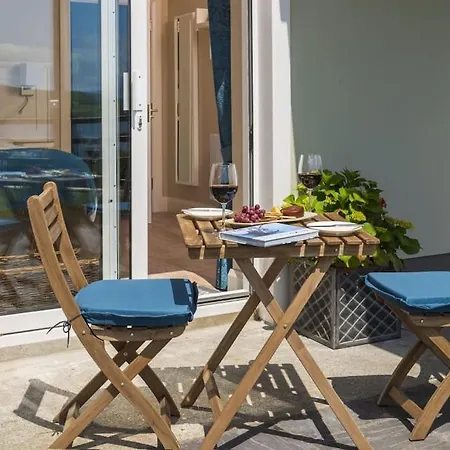 The Burrow * ディングル