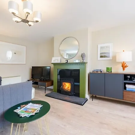 The Burrow Daire Dingle