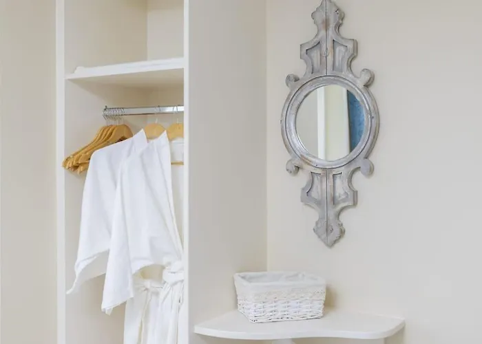 The Burrow Апартаменты