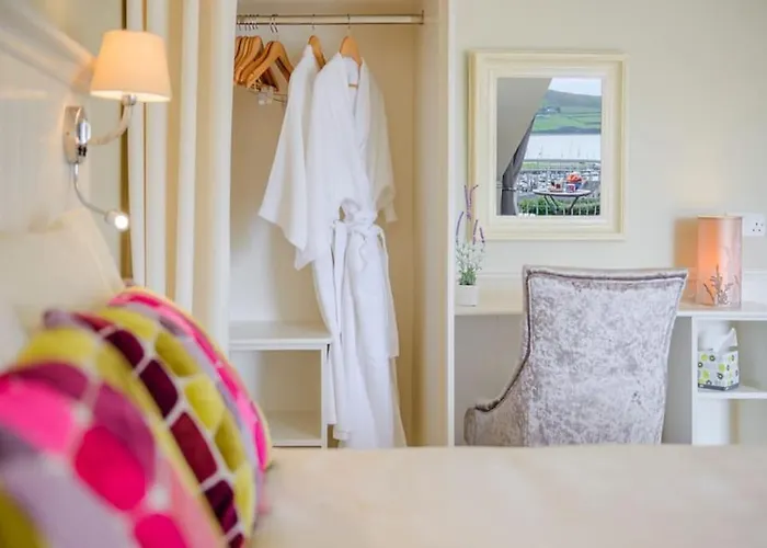 Апартаменты The Burrow